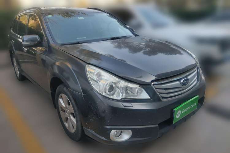 Used Subaru Outback 2010 2.5i Luxury Edition Front Right 45 Deg