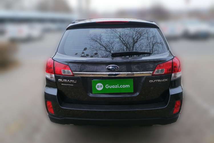 Used Subaru Outback 2010 2.5i Luxury Edition Rear