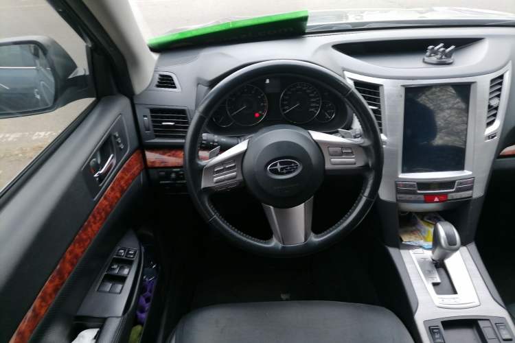 Used Subaru Outback 2010 2.5i Luxury Edition Steering Wheel
