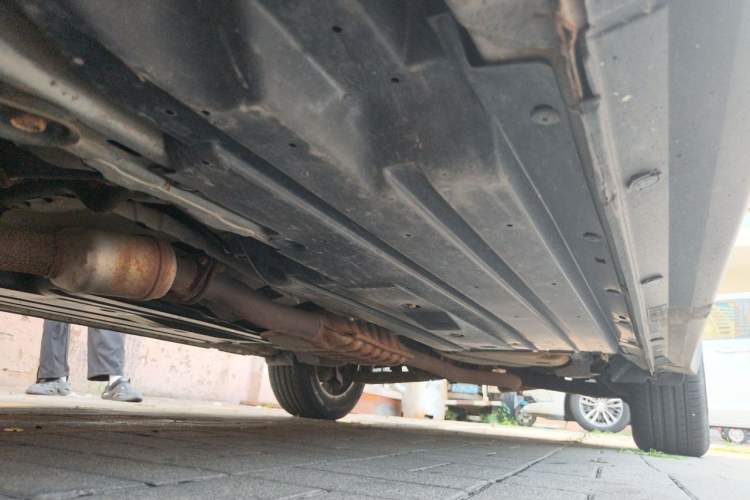 Used Subaru Outback 2010 2.5i Luxury Edition Chassis Front Left