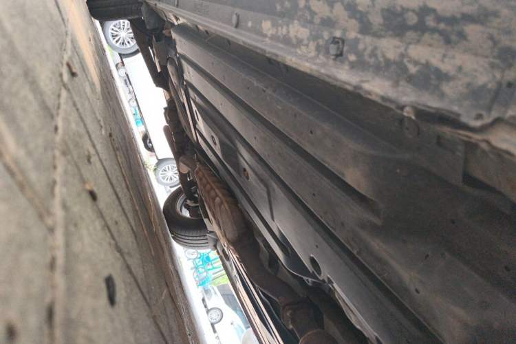 Used Subaru Outback 2010 2.5i Luxury Edition Chassis Front Right