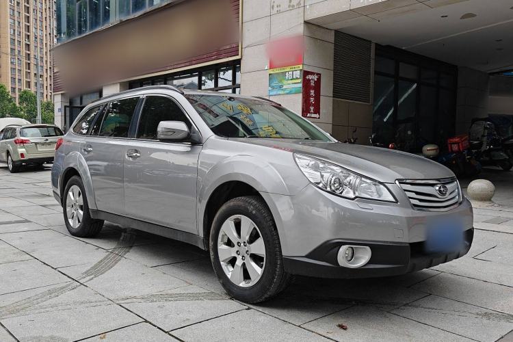 Used Subaru Outback 2010 2.5i Luxury Edition Exterior 2
