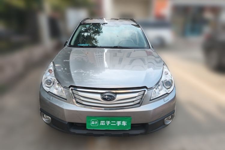 Used Subaru Outback 2010 2.5i Luxury Edition Front