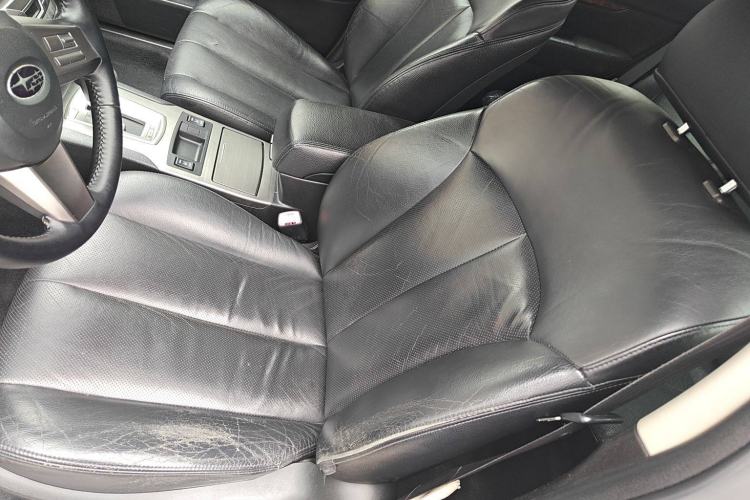 Used Subaru Outback 2010 2.5i Luxury Edition Left Front Seat