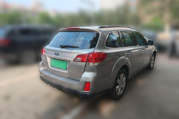 Used Subaru Outback 2010 2.5i Luxury Edition Rear Right 45 Deg