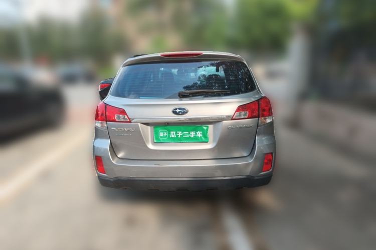 Used Subaru Outback 2010 2.5i Luxury Edition Rear
