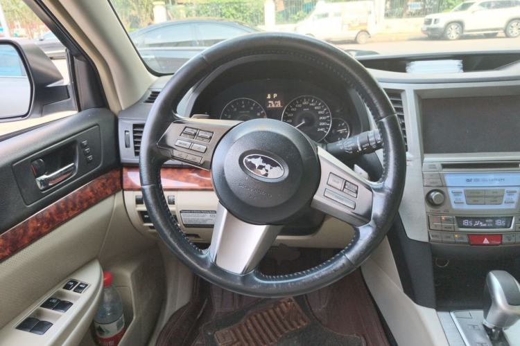 Used Subaru Outback 2010 2.5i Luxury Edition Steering Wheel
