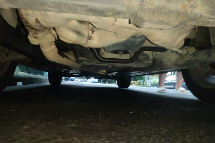 Used Subaru Outback 2010 2.5i Luxury Edition Chassis Front