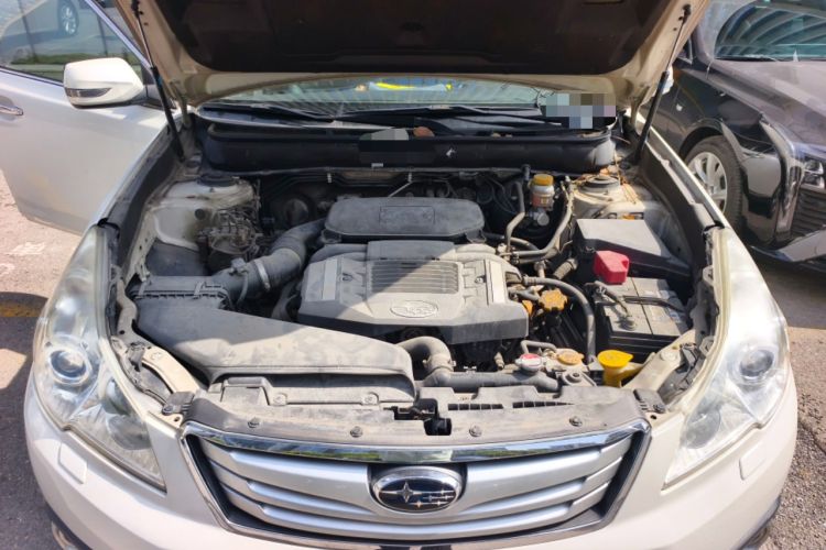 Used Subaru Outback 2010 2.5i Luxury Edition Engine Bay