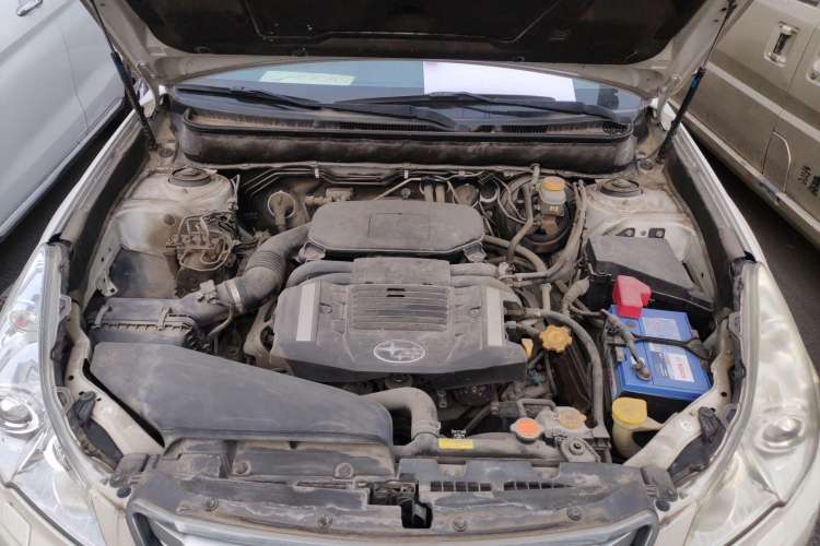 Used Subaru Outback 2010 2.5i Luxury Edition Engine Bay