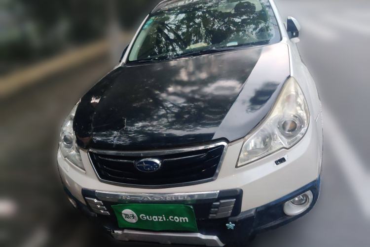 Used Subaru Outback 2010 2.5i Luxury Edition Front