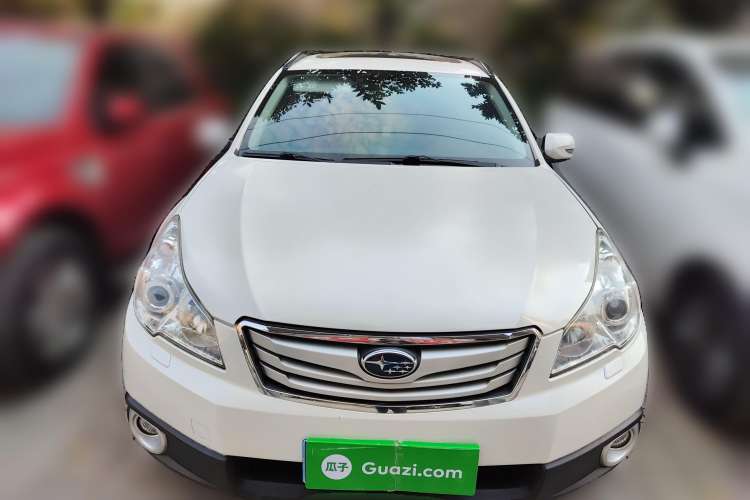 Used Subaru Outback 2010 2.5i Luxury Edition Front