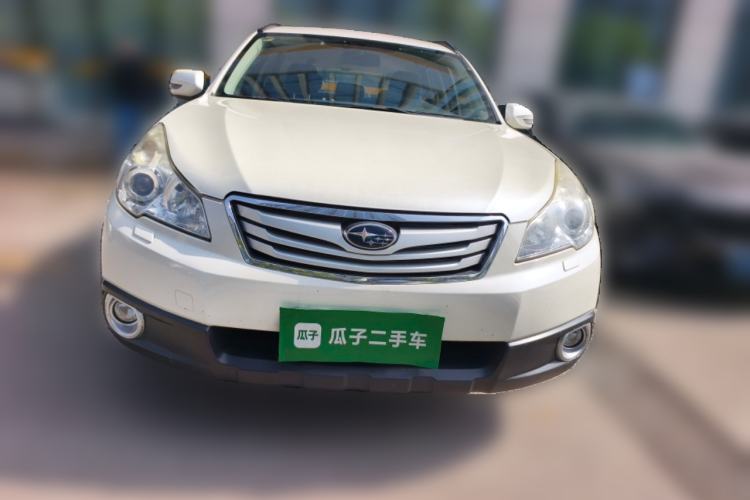Used Subaru Outback 2010 2.5i Luxury Edition Front