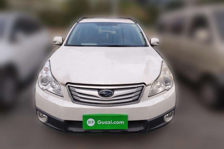 Used Subaru Outback 2010 2.5i Luxury Edition Front