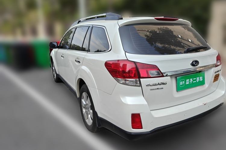 Used Subaru Outback 2010 2.5i Luxury Edition Rear Left 45 Deg