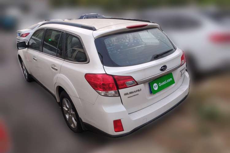 Used Subaru Outback 2010 2.5i Luxury Edition Rear Left 45 Deg