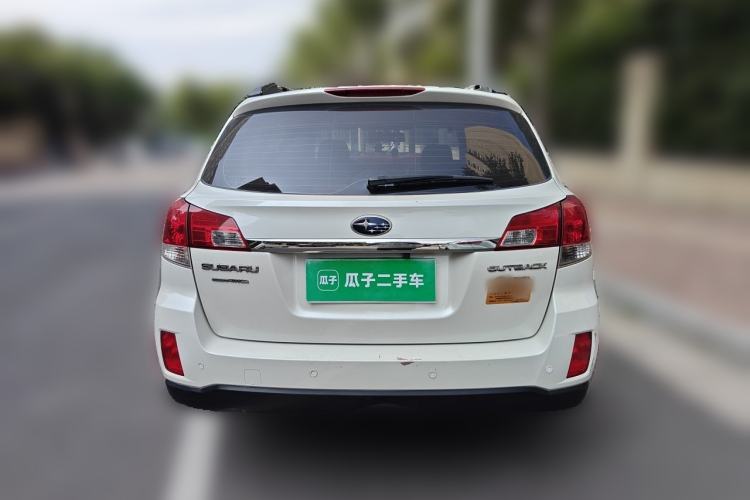 Used Subaru Outback 2010 2.5i Luxury Edition Rear