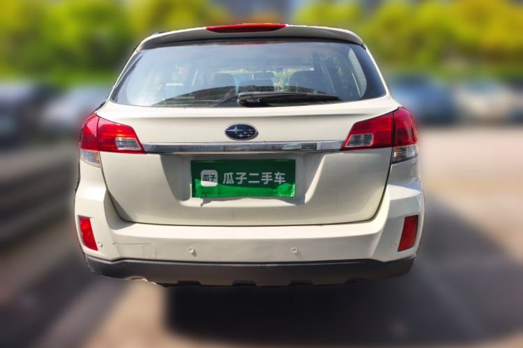 Used Subaru Outback 2010 2.5i Luxury Edition Rear