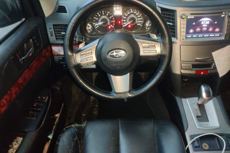 Used Subaru Outback 2010 2.5i Luxury Edition Steering Wheel
