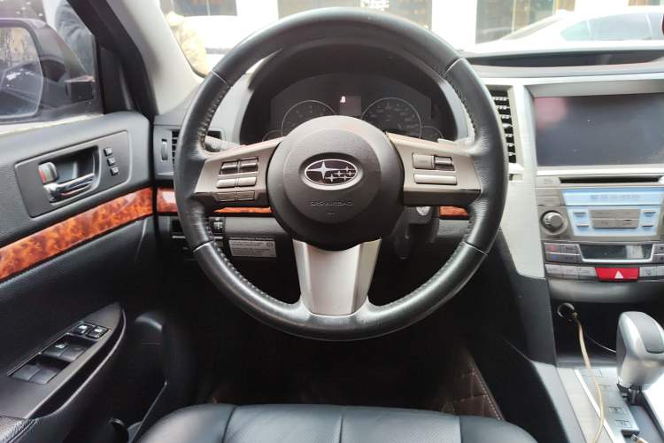 Used Subaru Outback 2010 2.5i Luxury Edition Steering Wheel