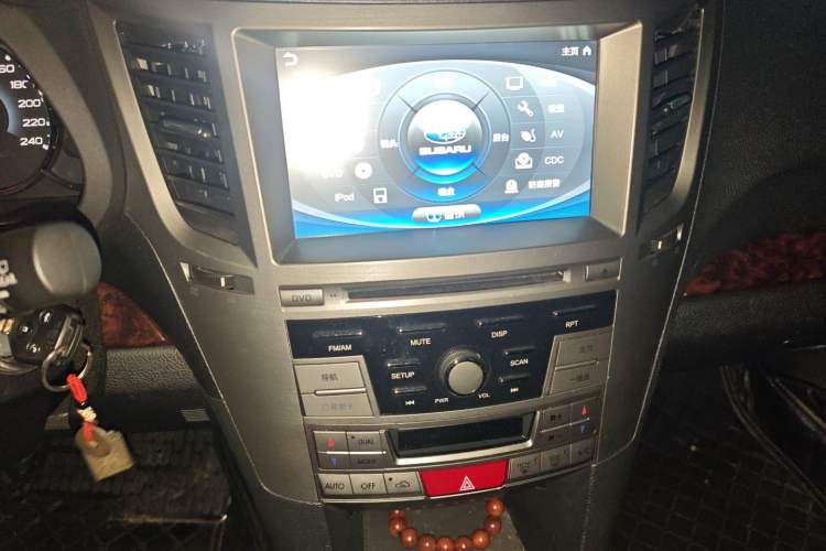 Used Subaru Outback 2010 2.5i Luxury Edition Audio And AC Panel