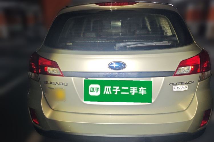 Used Subaru Outback 2010 2.5i Luxury Edition Rear