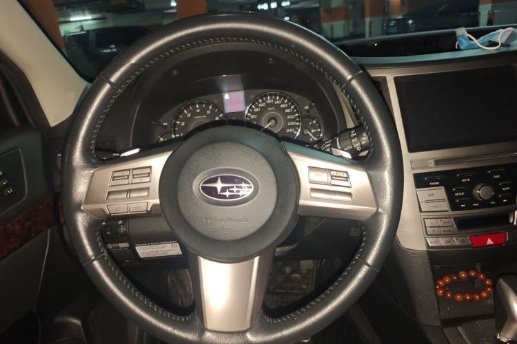 Used Subaru Outback 2010 2.5i Luxury Edition Steering Wheel