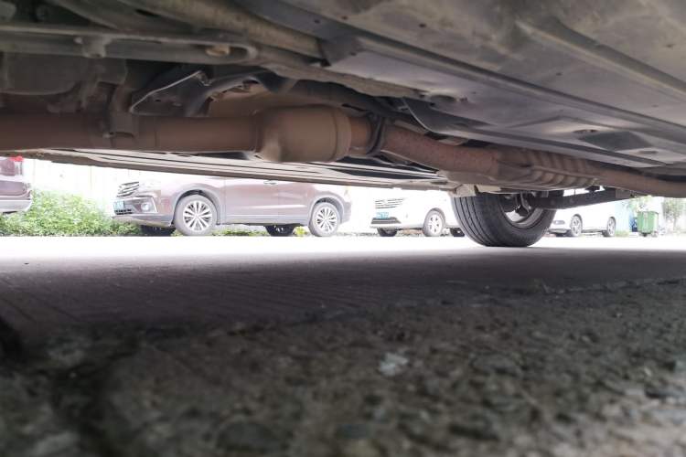Used Subaru Outback 2011 2.5i Luxury Edition Chassis Front Left