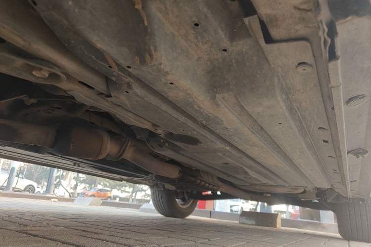 Used Subaru Outback 2011 2.5i Luxury Edition Chassis Front Left