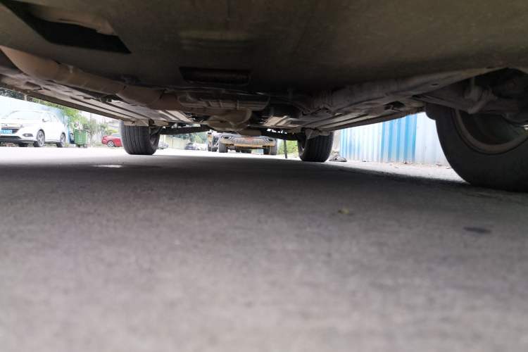 Used Subaru Outback 2011 2.5i Luxury Edition Chassis Front