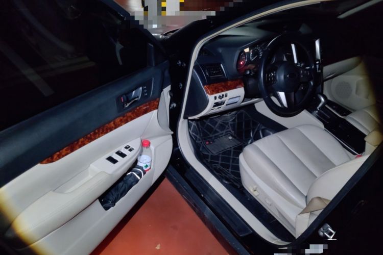 Used Subaru Outback 2011 2.5i Luxury Edition Driver Seat