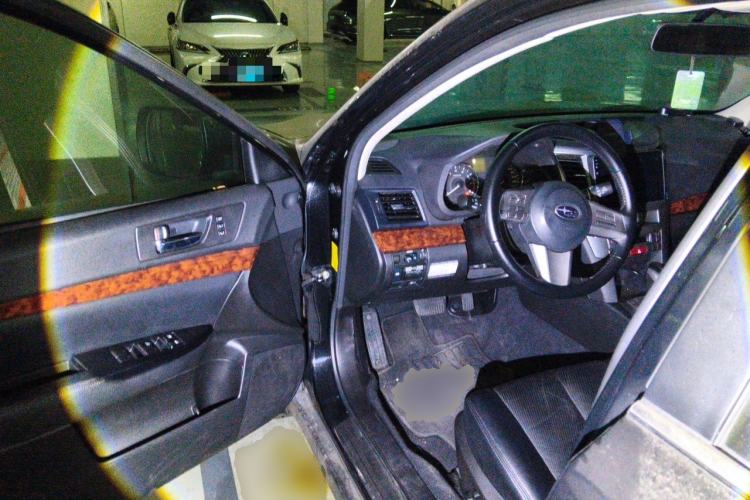 Used Subaru Outback 2011 2.5i Luxury Edition Driver Seat