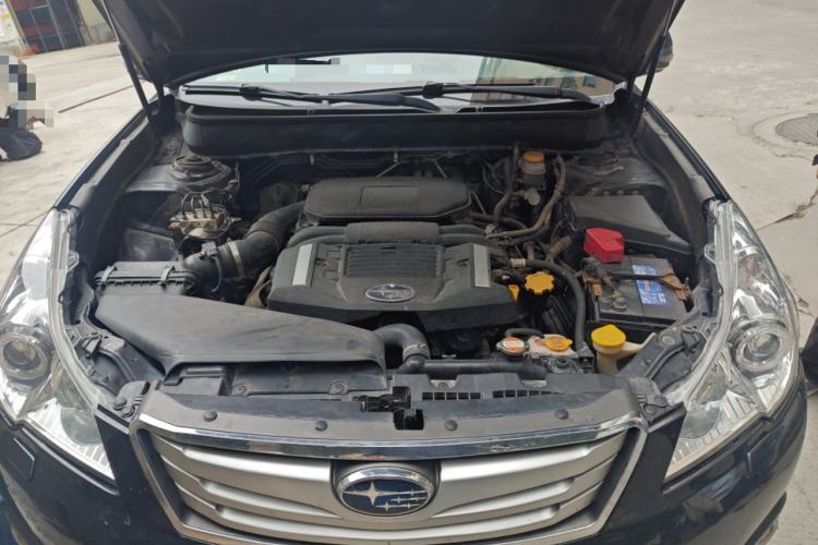 Used Subaru Outback 2011 2.5i Luxury Edition Engine Bay