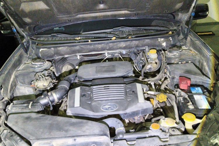 Used Subaru Outback 2011 2.5i Luxury Edition Engine Bay
