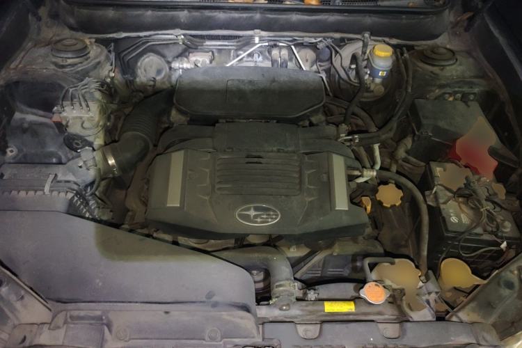 Used Subaru Outback 2011 2.5i Luxury Navigation Edition Engine Bay