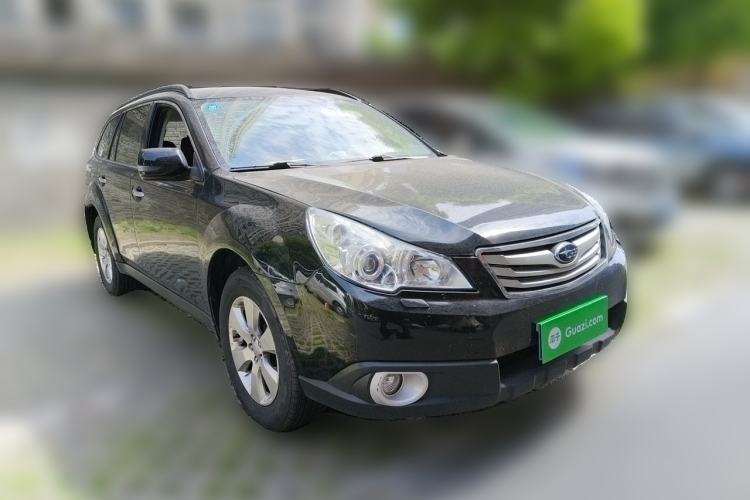 Used Subaru Outback 2011 2.5i Luxury Navigation Edition Front Right 45 Deg