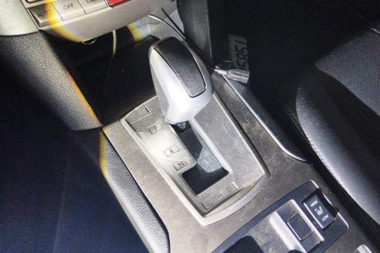 Used Subaru Outback 2011 2.5i Luxury Edition Gear Lever