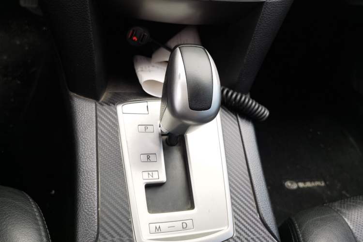 Used Subaru Outback 2011 2.5i Luxury Edition Gear Lever
