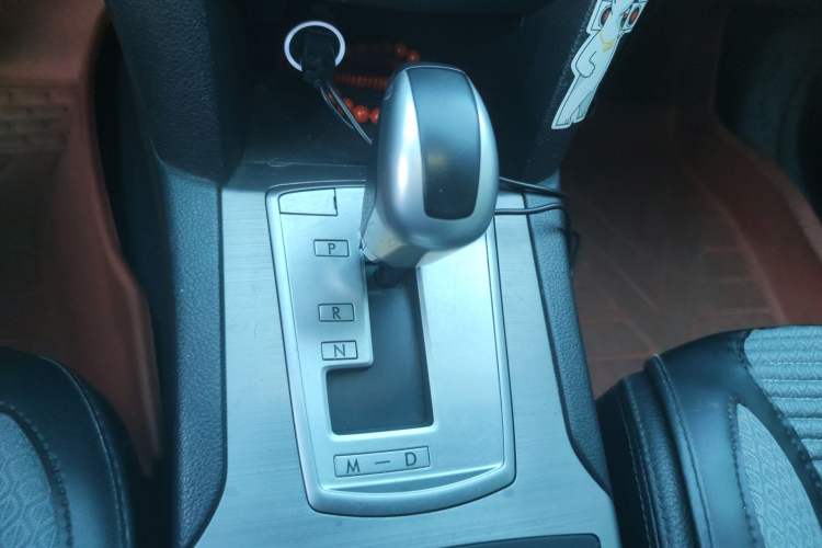 Used Subaru Outback 2011 2.5i Luxury Edition Gear Lever