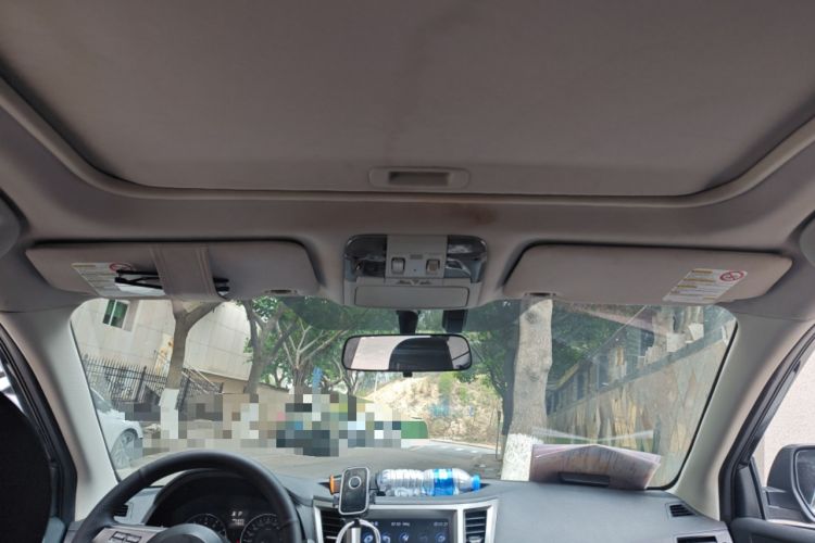 Used Subaru Outback 2011 2.5i Luxury Edition Headliner