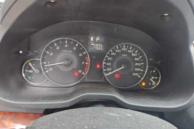 Used Subaru Outback 2011 2.5i Luxury Edition Instrument Cluster