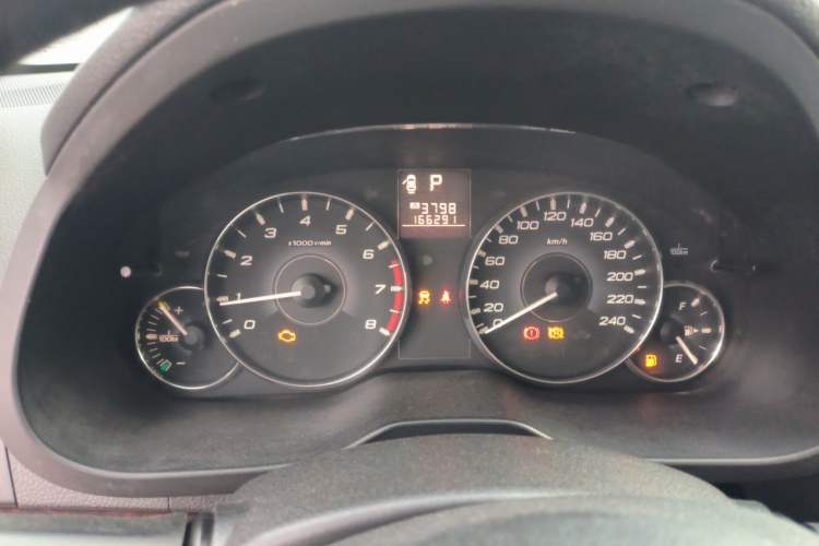 Used Subaru Outback 2011 2.5i Luxury Edition Instrument Cluster