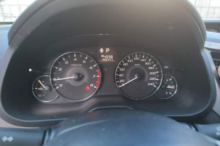 Used Subaru Outback 2011 2.5i Luxury Edition Instrument Cluster