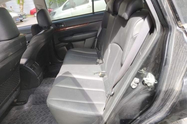 Used Subaru Outback 2011 2.5i Luxury Navigation Edition Left Rear Seat