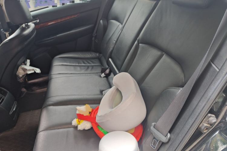 Used Subaru Outback 2011 2.5i Luxury Edition Left Rear Seat