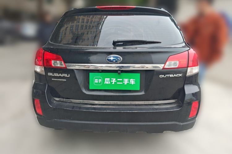 Used Subaru Outback 2011 2.5i Luxury Edition Rear