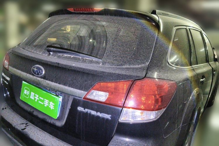 Used Subaru Outback 2011 2.5i Luxury Edition Rear