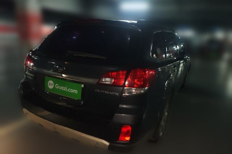 Used Subaru Outback 2011 2.5i Luxury Navigation Edition Rear Right 45 Deg