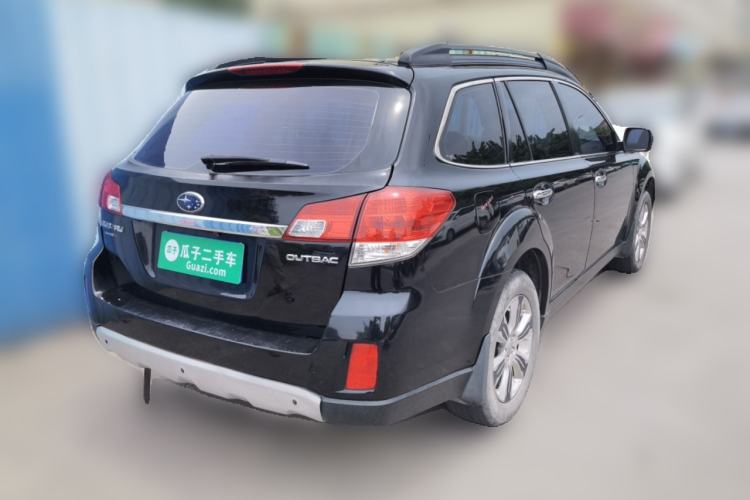 Used Subaru Outback 2011 2.5i Luxury Edition Rear Right 45 Deg