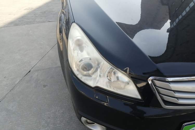 Used Subaru Outback 2011 2.5i Luxury Navigation Edition Right Front Headlight